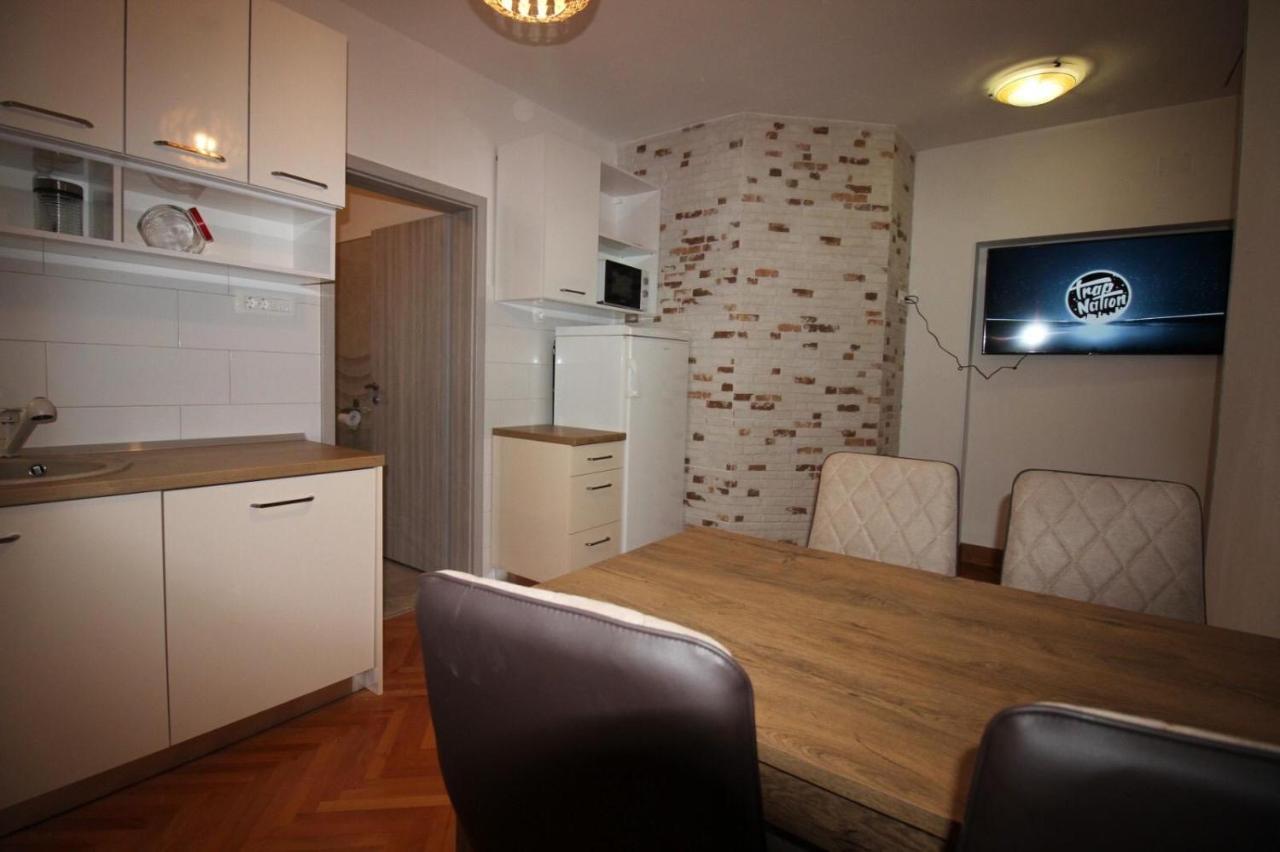 Apartment Zo-Na Повиле Екстериор снимка
